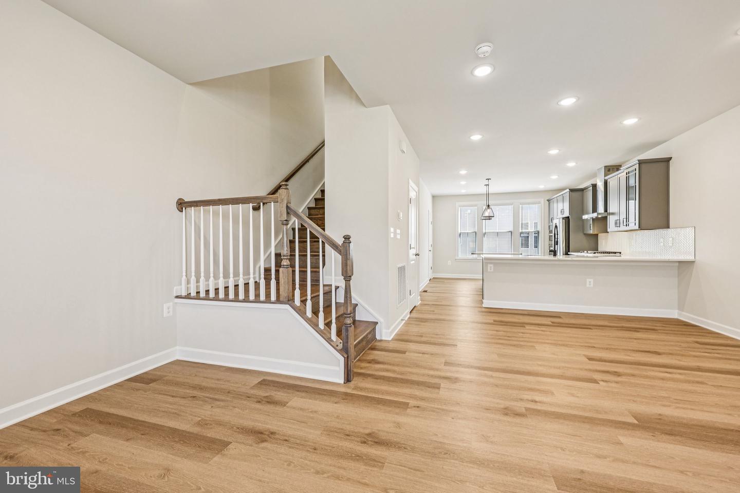 7355 MOUNTAINEER DR, ALEXANDRIA, Virginia 22306, 4 Bedrooms Bedrooms, 8 Rooms Rooms,3 BathroomsBathrooms,Residential,For sale,7355 MOUNTAINEER DR,VAFX2265418 MLS # VAFX2265418