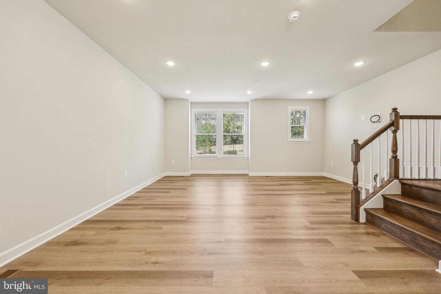 7355 MOUNTAINEER DR, ALEXANDRIA, Virginia 22306, 4 Bedrooms Bedrooms, 8 Rooms Rooms,3 BathroomsBathrooms,Residential,For sale,7355 MOUNTAINEER DR,VAFX2265418 MLS # VAFX2265418