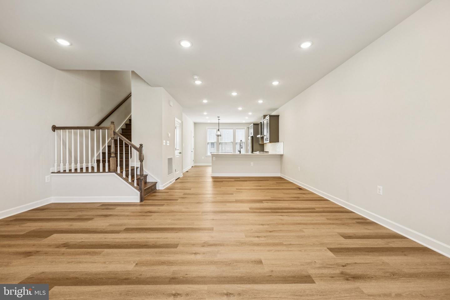 7355 MOUNTAINEER DR, ALEXANDRIA, Virginia 22306, 4 Bedrooms Bedrooms, 8 Rooms Rooms,3 BathroomsBathrooms,Residential,For sale,7355 MOUNTAINEER DR,VAFX2265418 MLS # VAFX2265418