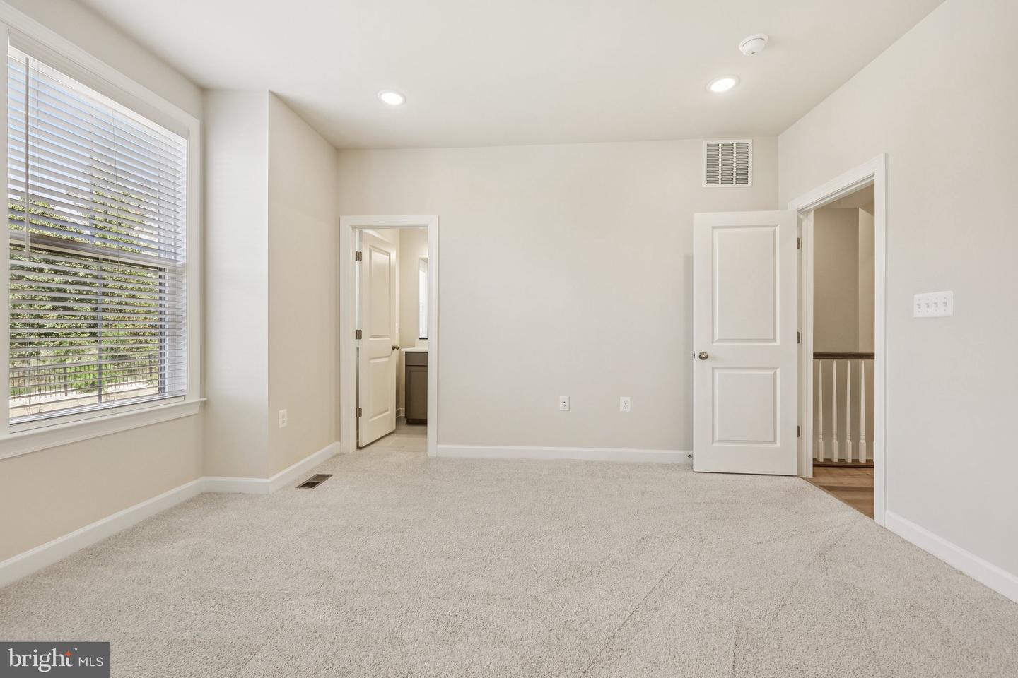 7355 MOUNTAINEER DR, ALEXANDRIA, Virginia 22306, 4 Bedrooms Bedrooms, 8 Rooms Rooms,3 BathroomsBathrooms,Residential,For sale,7355 MOUNTAINEER DR,VAFX2265418 MLS # VAFX2265418