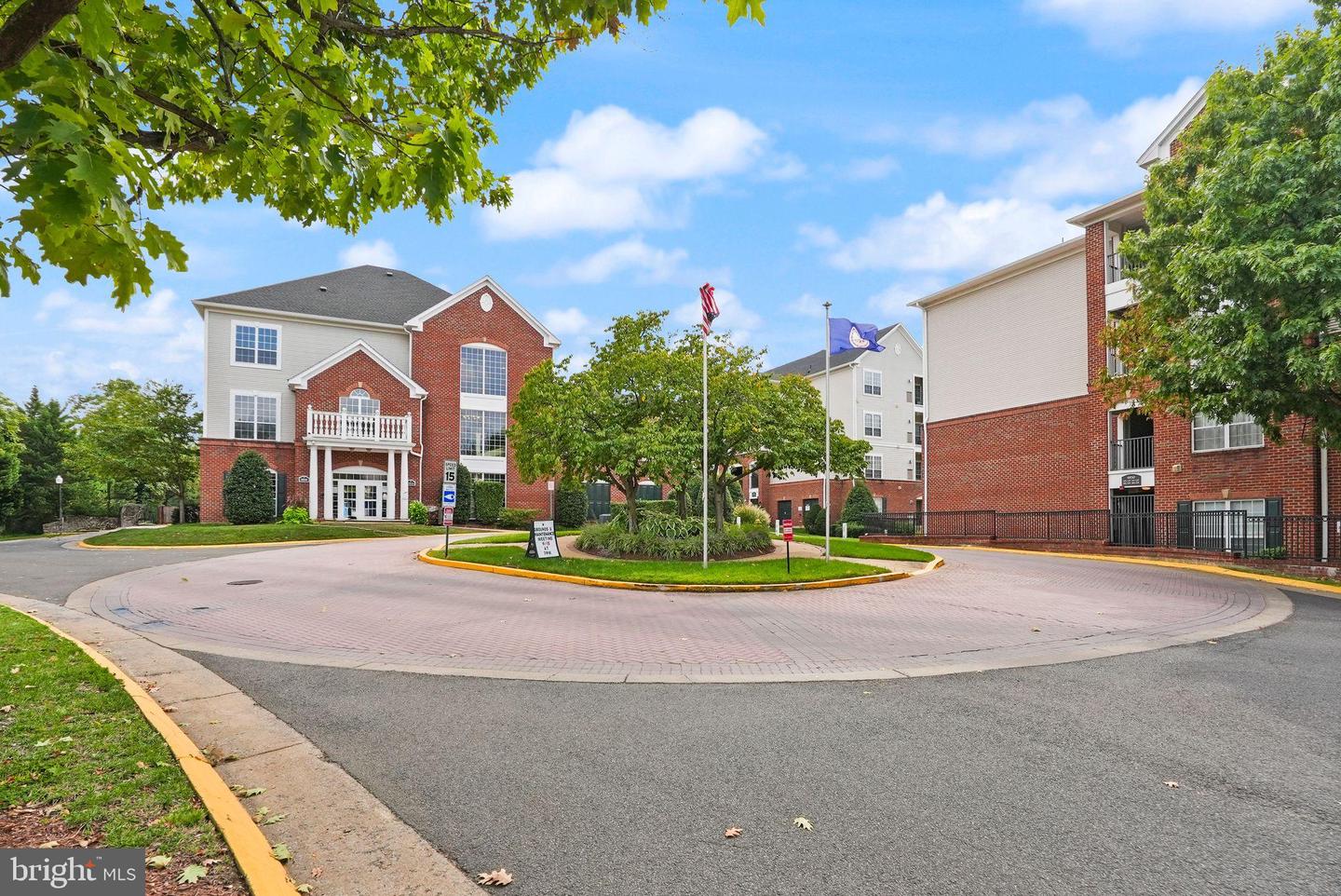 4854 EISENHOWER AVE #445, ALEXANDRIA, Virginia 22304, 2 Bedrooms Bedrooms, 8 Rooms Rooms,2 BathroomsBathrooms,Residential,For sale,4854 EISENHOWER AVE #445,VAAX2049438 MLS # VAAX2049438 4854 EISENHOWER AVE #445, ALEXANDRIA, Virginia 22304, 2 Bedrooms Bedrooms, 8 Rooms Rooms,2 BathroomsBathrooms,Residential,For sale,4854 EISENHOWER AVE #445,VAAX2049438 MLS # VAAX2049438