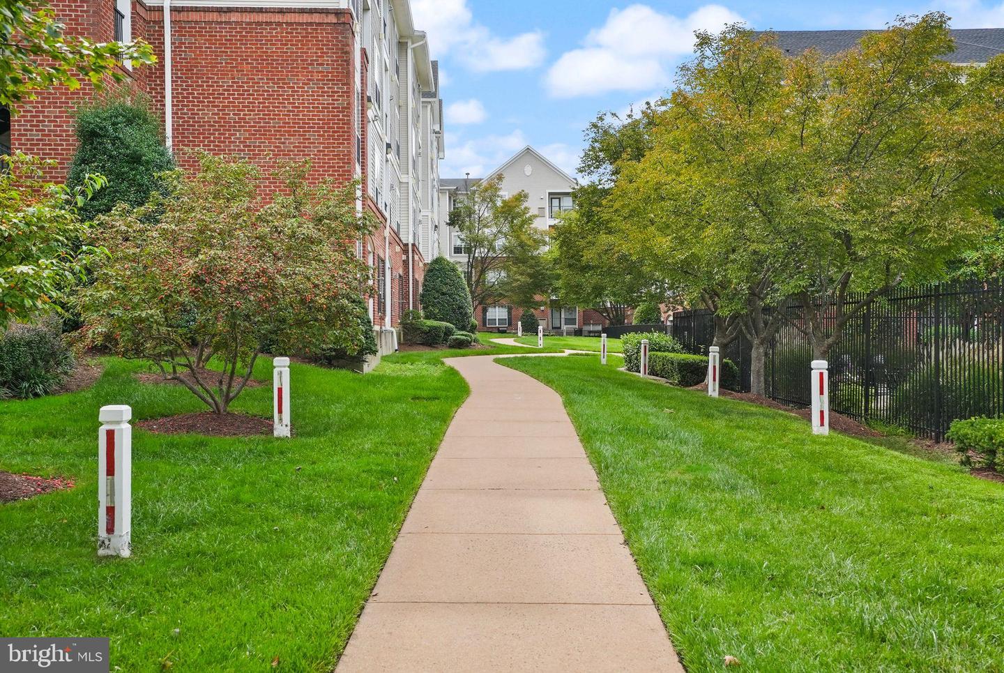 4854 EISENHOWER AVE #445, ALEXANDRIA, Virginia 22304, 2 Bedrooms Bedrooms, 8 Rooms Rooms,2 BathroomsBathrooms,Residential,For sale,4854 EISENHOWER AVE #445,VAAX2049438 MLS # VAAX2049438 4854 EISENHOWER AVE #445, ALEXANDRIA, Virginia 22304, 2 Bedrooms Bedrooms, 8 Rooms Rooms,2 BathroomsBathrooms,Residential,For sale,4854 EISENHOWER AVE #445,VAAX2049438 MLS # VAAX2049438