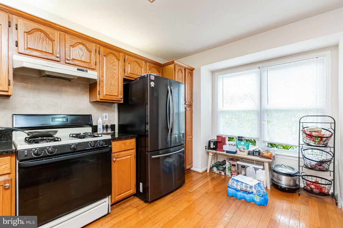 13847 COLEMAN CT, CENTREVILLE, Virginia 20120, 4 Bedrooms Bedrooms, ,3 BathroomsBathrooms,Residential,For sale,13847 COLEMAN CT,VAFX2266100 MLS # VAFX2266100