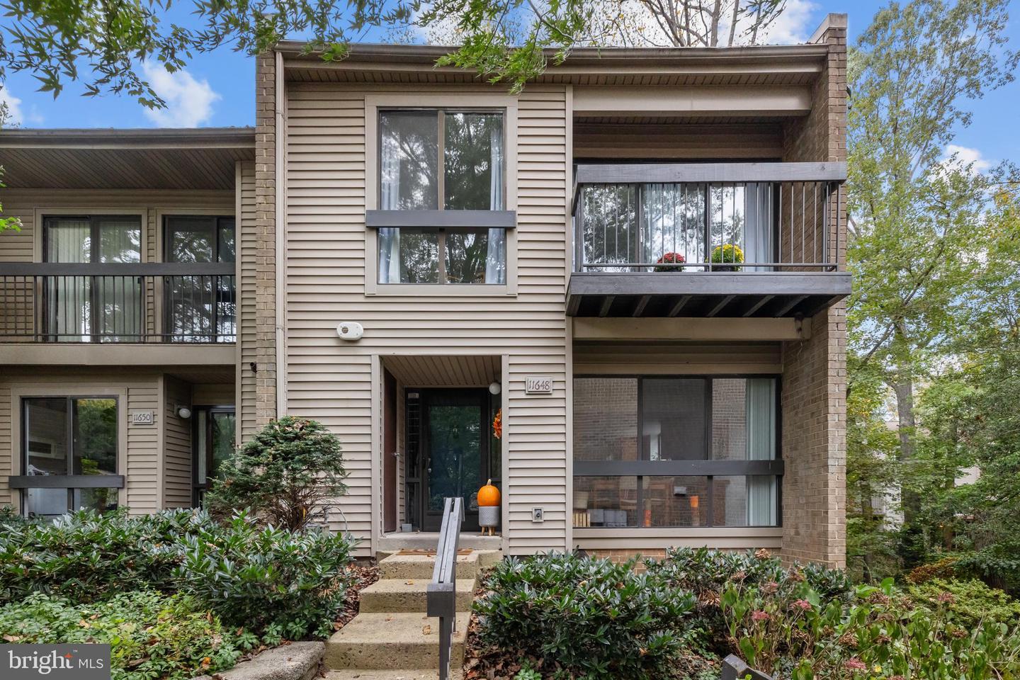 11648 IVYSTONE CT #1B2, RESTON, Virginia 20191, 3 Bedrooms Bedrooms, ,2 BathroomsBathrooms,Residential,For sale,11648 IVYSTONE CT #1B2,VAFX2266212 MLS # VAFX2266212