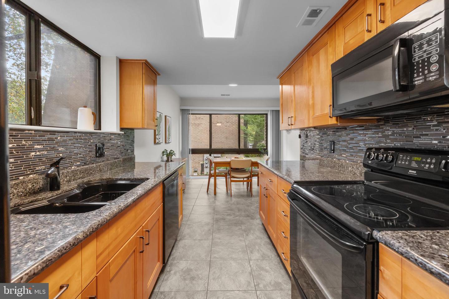 11648 IVYSTONE CT #1B2, RESTON, Virginia 20191, 3 Bedrooms Bedrooms, ,2 BathroomsBathrooms,Residential,For sale,11648 IVYSTONE CT #1B2,VAFX2266212 MLS # VAFX2266212