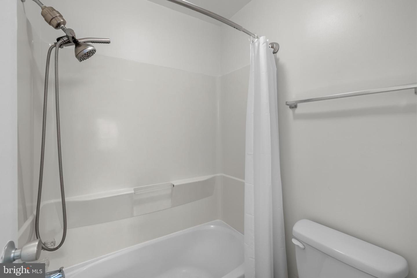 11648 IVYSTONE CT #1B2, RESTON, Virginia 20191, 3 Bedrooms Bedrooms, ,2 BathroomsBathrooms,Residential,For sale,11648 IVYSTONE CT #1B2,VAFX2266212 MLS # VAFX2266212