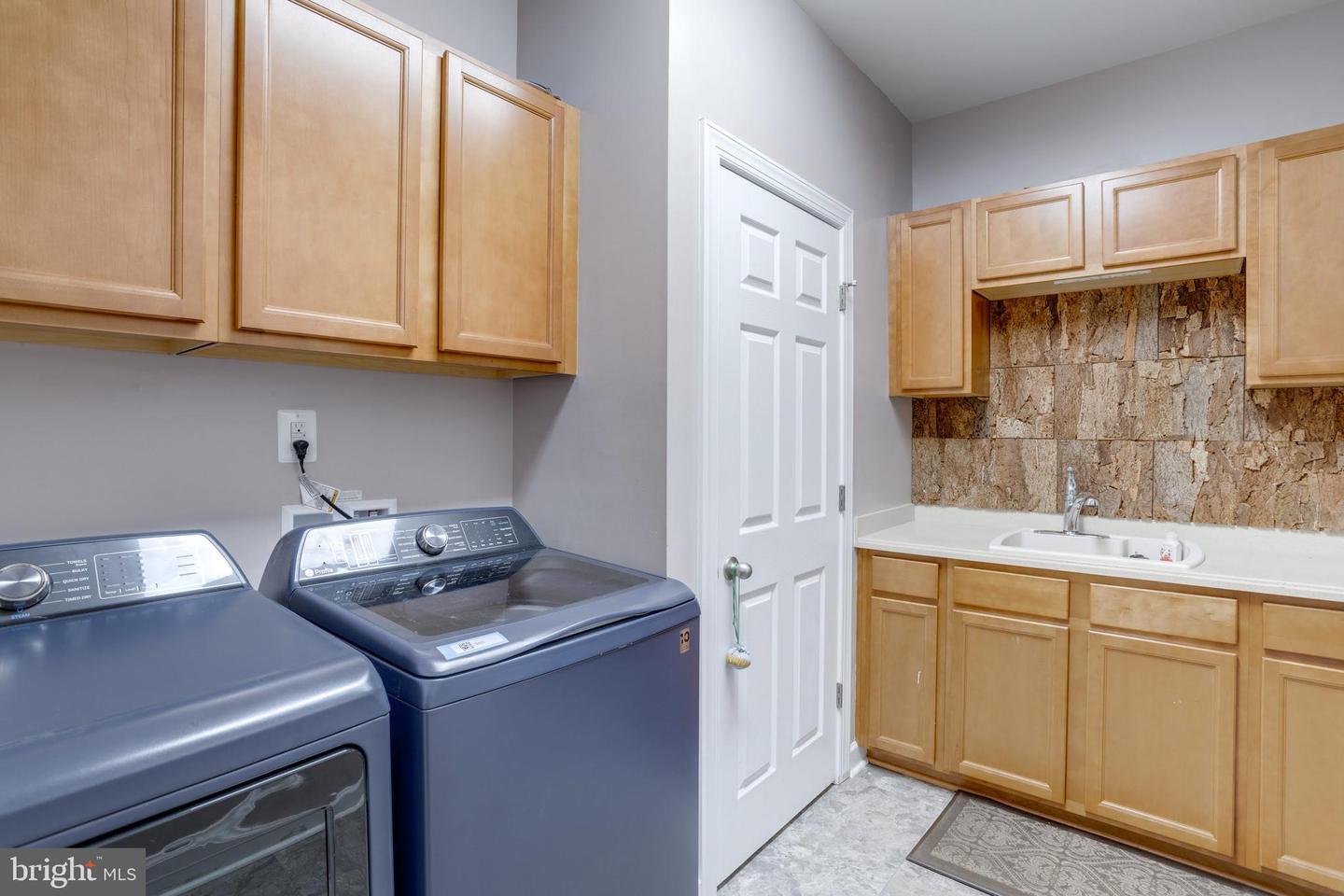 25184 CRESTED WHEAT DR, ALDIE, Virginia 20105, 5 Bedrooms Bedrooms, ,4 BathroomsBathrooms,Residential,For sale,25184 CRESTED WHEAT DR,VALO2106590 MLS # VALO2106590