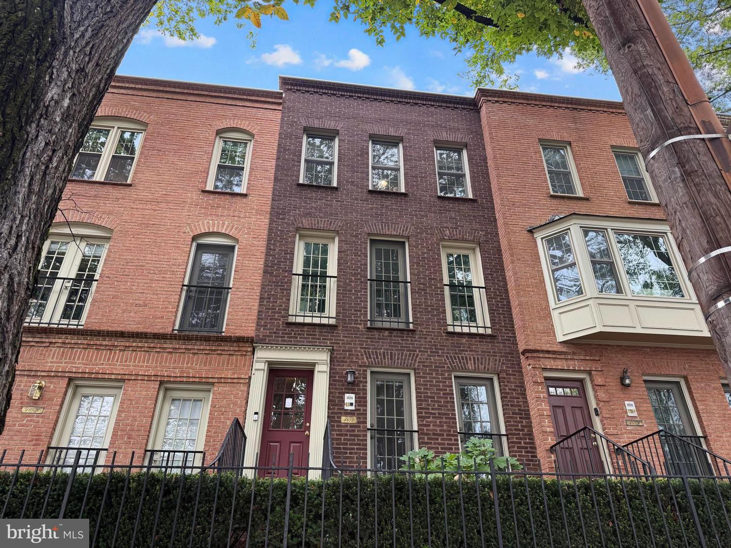 4613 MACARTHUR BLVD NW #A, WASHINGTON, District Of Columbia 20007, 1 Bedroom Bedrooms, 5 Rooms Rooms,1 BathroomBathrooms,Residential,For sale,4613 MACARTHUR BLVD NW #A,DCDC2221762 MLS # DCDC2221762