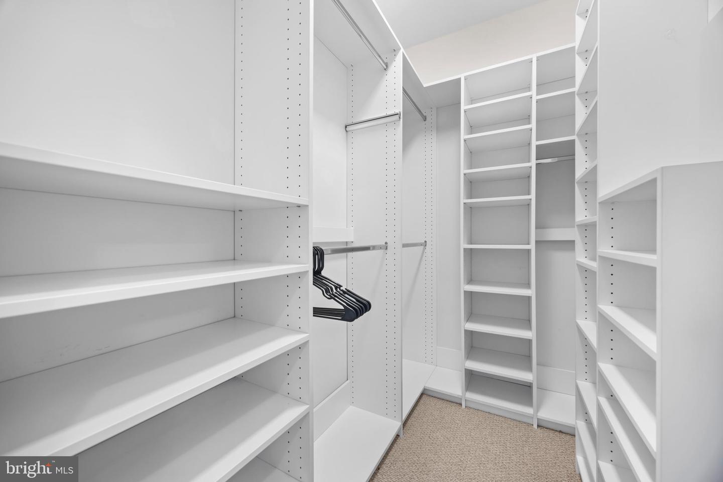 9413 STONEWALL RD, MANASSAS, Virginia 20110, 3 Bedrooms Bedrooms, ,2 BathroomsBathrooms,Residential,For sale,9413 STONEWALL RD,VAMN2009336 MLS # VAMN2009336