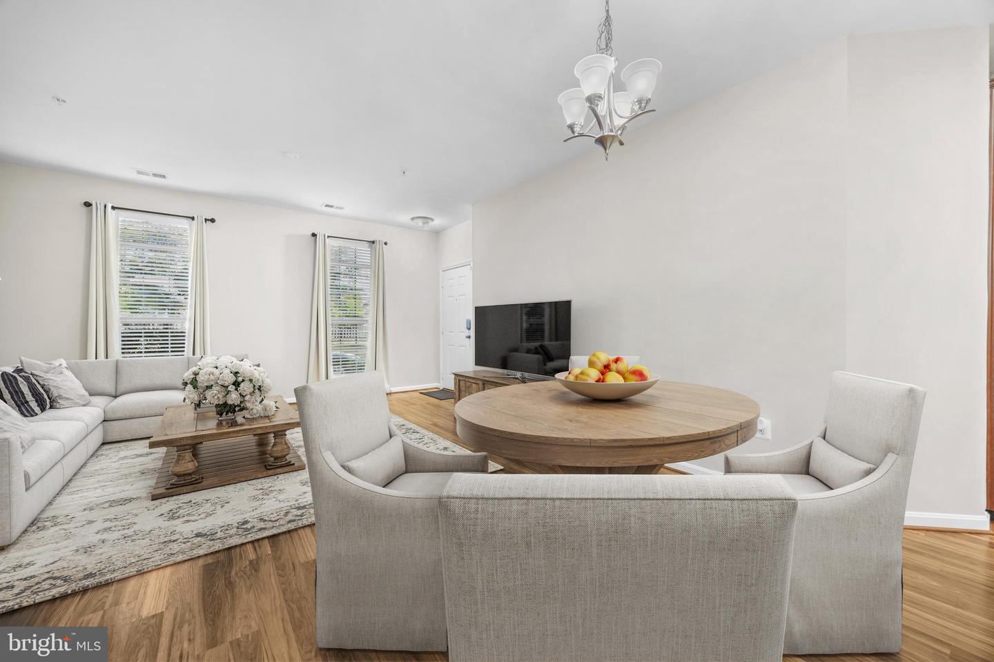 9413 STONEWALL RD, MANASSAS, Virginia 20110, 3 Bedrooms Bedrooms, ,2 BathroomsBathrooms,Residential,For sale,9413 STONEWALL RD,VAMN2009336 MLS # VAMN2009336