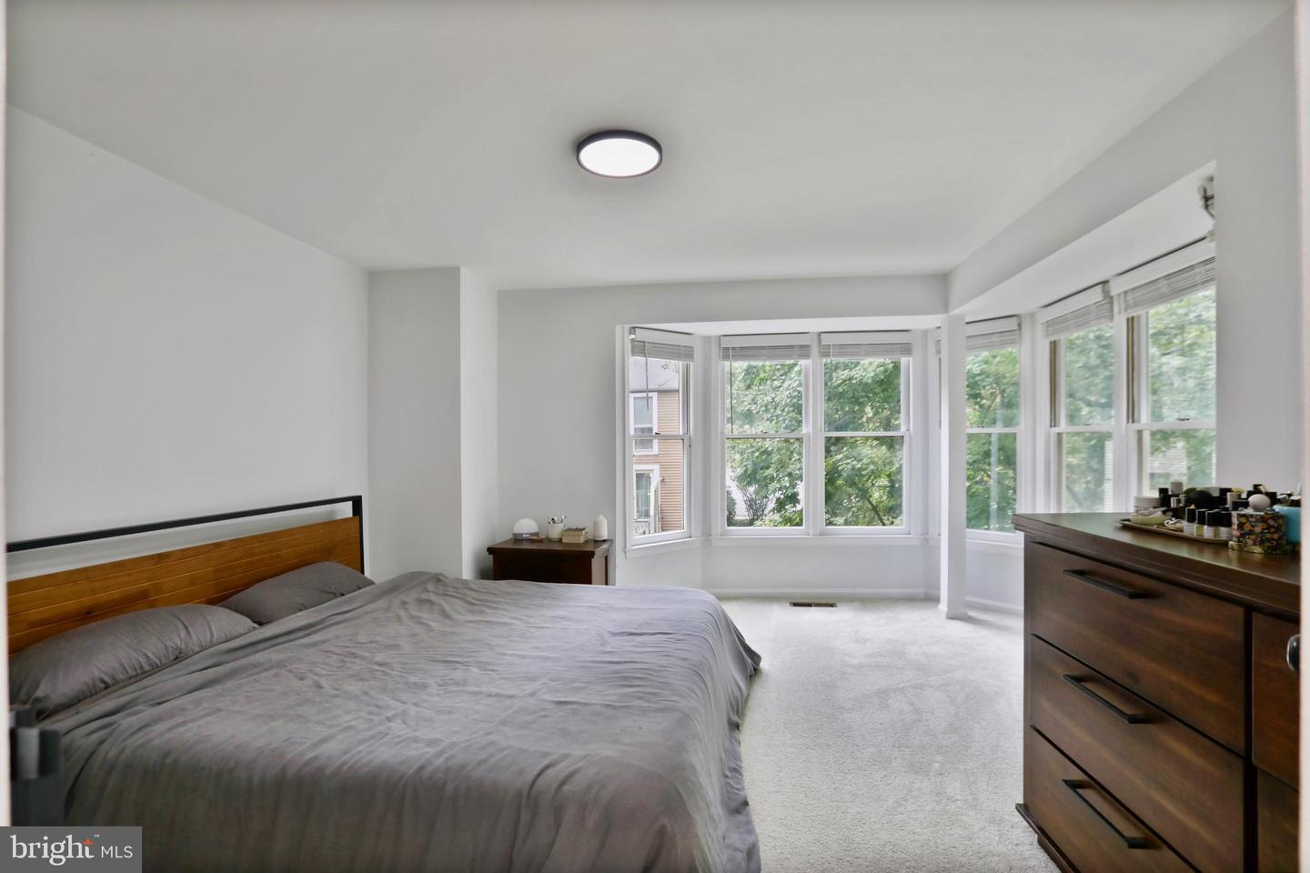 2180 WHISPERWOOD GLEN LN, RESTON, Virginia 20191, 3 Bedrooms Bedrooms, 6 Rooms Rooms,2 BathroomsBathrooms,Residential,For sale,2180 WHISPERWOOD GLEN LN,VAFX2266672 MLS # VAFX2266672