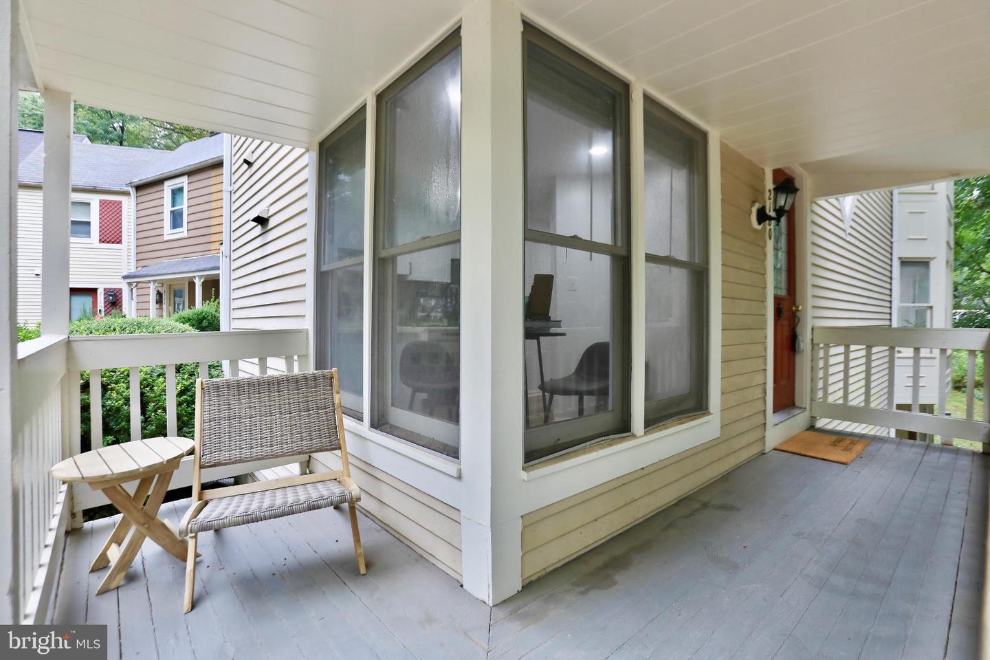 2180 WHISPERWOOD GLEN LN, RESTON, Virginia 20191, 3 Bedrooms Bedrooms, 6 Rooms Rooms,2 BathroomsBathrooms,Residential,For sale,2180 WHISPERWOOD GLEN LN,VAFX2266672 MLS # VAFX2266672