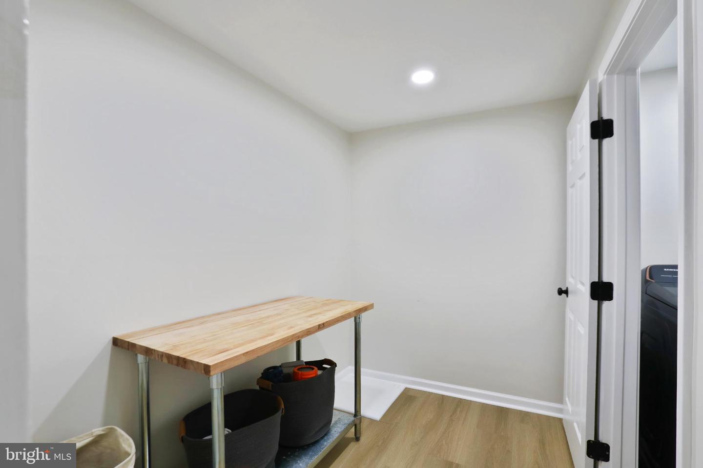 2180 WHISPERWOOD GLEN LN, RESTON, Virginia 20191, 3 Bedrooms Bedrooms, 6 Rooms Rooms,2 BathroomsBathrooms,Residential,For sale,2180 WHISPERWOOD GLEN LN,VAFX2266672 MLS # VAFX2266672