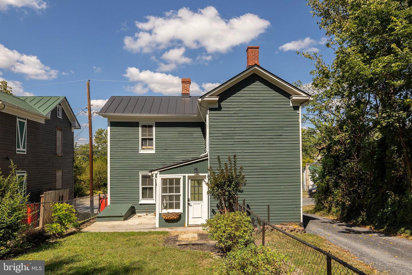 5362 GERMAIN ST, STEPHENS CITY, Virginia 22655, 3 Bedrooms Bedrooms, ,1 BathroomBathrooms,Residential,For sale,5362 GERMAIN ST,VAFV2036768 MLS # VAFV2036768