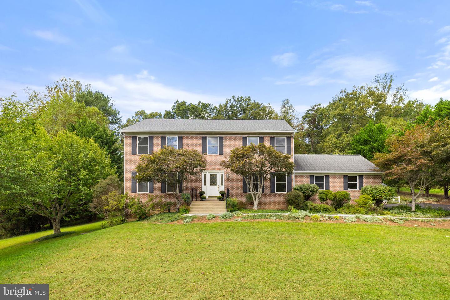 1372 FREEMAN DR, AMISSVILLE, Virginia 20106, 4 Bedrooms Bedrooms, ,2 BathroomsBathrooms,Residential,For sale,1372 FREEMAN DR,VACU2011542 MLS # VACU2011542