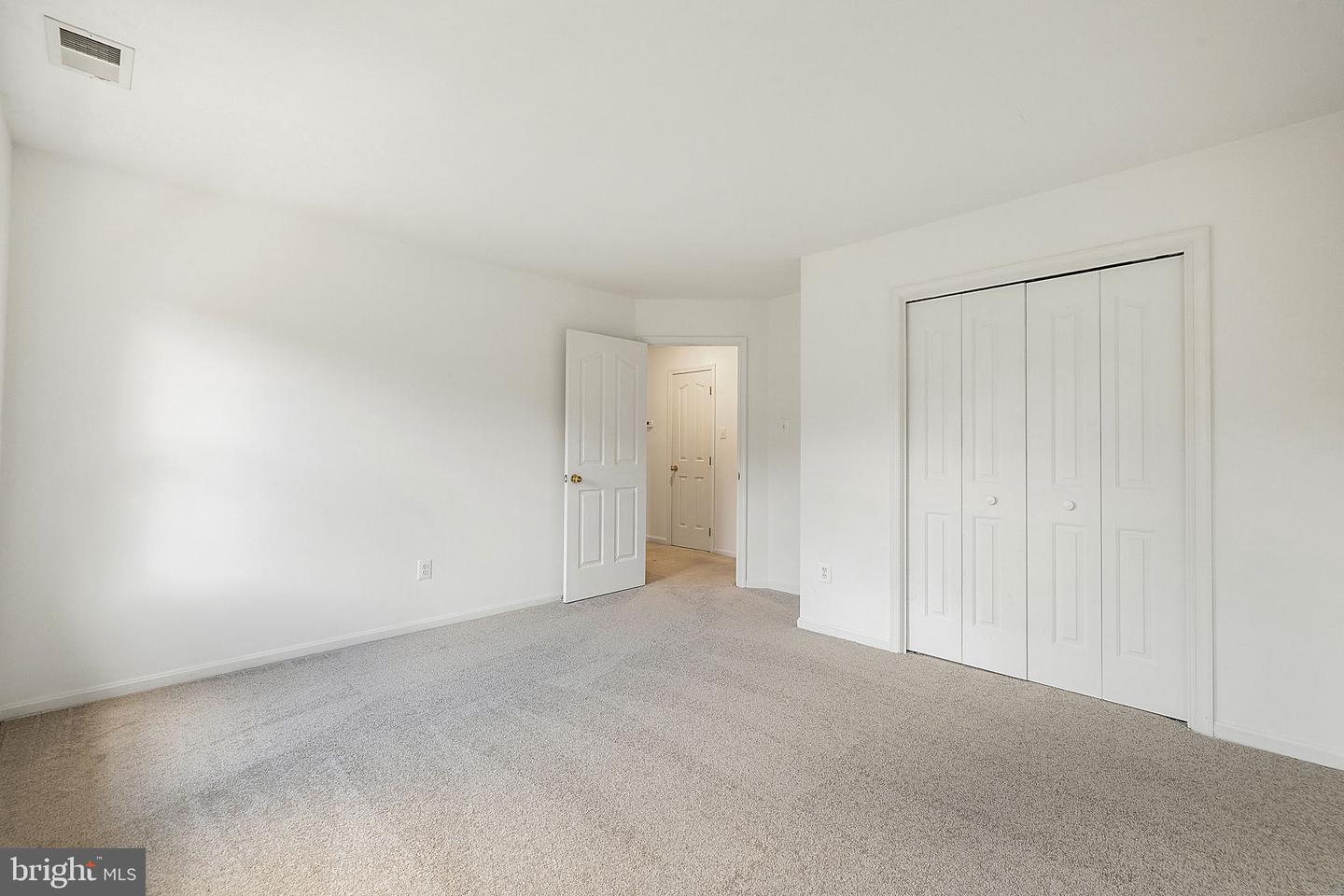 1372 FREEMAN DR, AMISSVILLE, Virginia 20106, 4 Bedrooms Bedrooms, ,2 BathroomsBathrooms,Residential,For sale,1372 FREEMAN DR,VACU2011542 MLS # VACU2011542