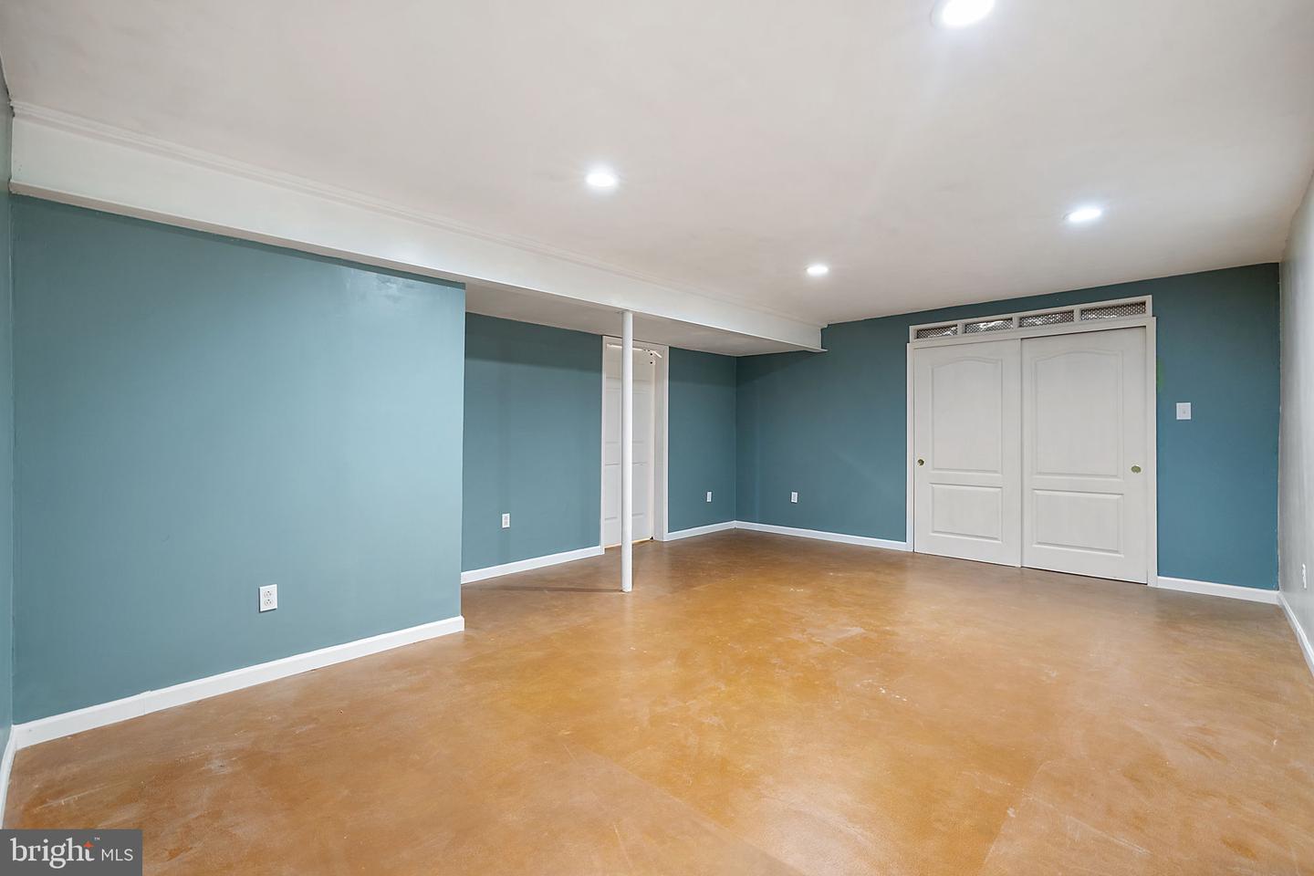 1372 FREEMAN DR, AMISSVILLE, Virginia 20106, 4 Bedrooms Bedrooms, ,2 BathroomsBathrooms,Residential,For sale,1372 FREEMAN DR,VACU2011542 MLS # VACU2011542