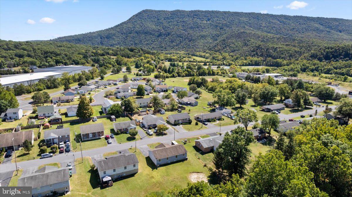 292 MILLER DR, STRASBURG, Virginia 22657, 2 Bedrooms Bedrooms, ,1 BathroomBathrooms,Residential,For sale,292 MILLER DR,VASH2012526 MLS # VASH2012526