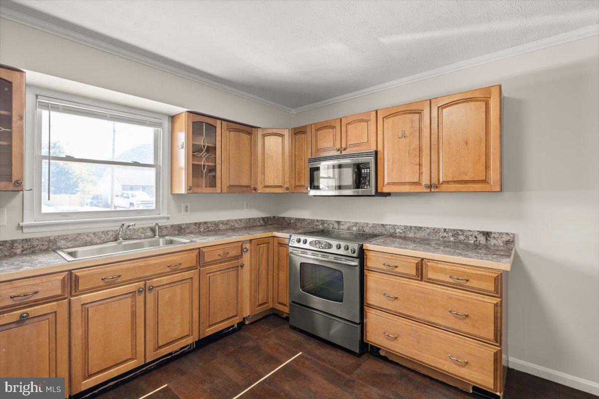 292 MILLER DR, STRASBURG, Virginia 22657, 2 Bedrooms Bedrooms, ,1 BathroomBathrooms,Residential,For sale,292 MILLER DR,VASH2012526 MLS # VASH2012526