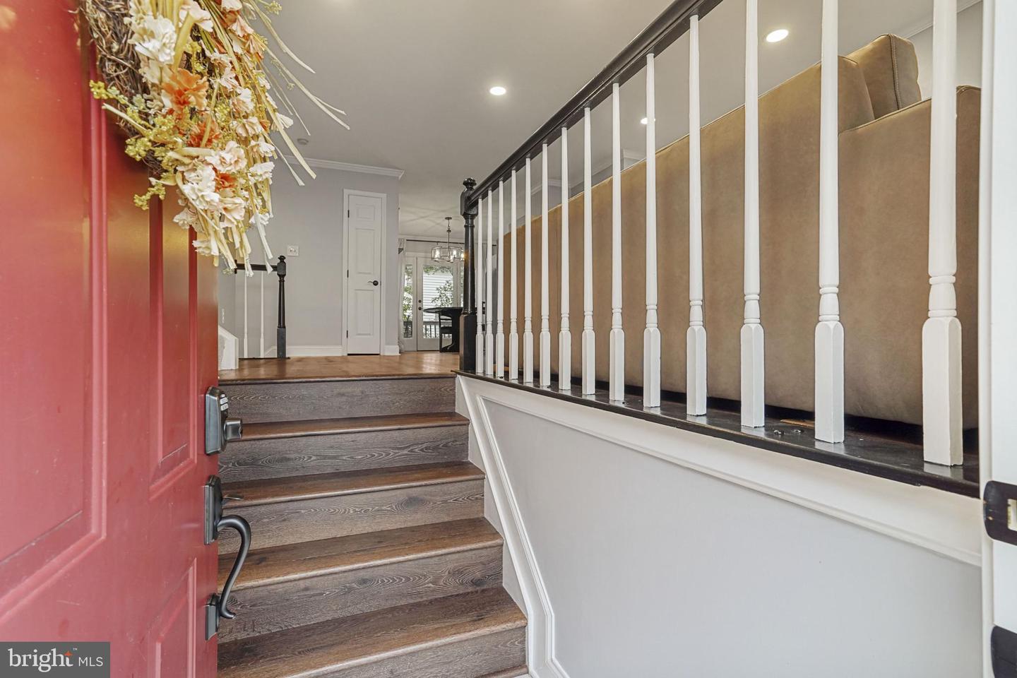 1231 QUAKER HILL DR, ALEXANDRIA, Virginia 22314, 3 Bedrooms Bedrooms, 11 Rooms Rooms,3 BathroomsBathrooms,Residential,For sale,1231 QUAKER HILL DR,VAAX2049610 MLS # VAAX2049610