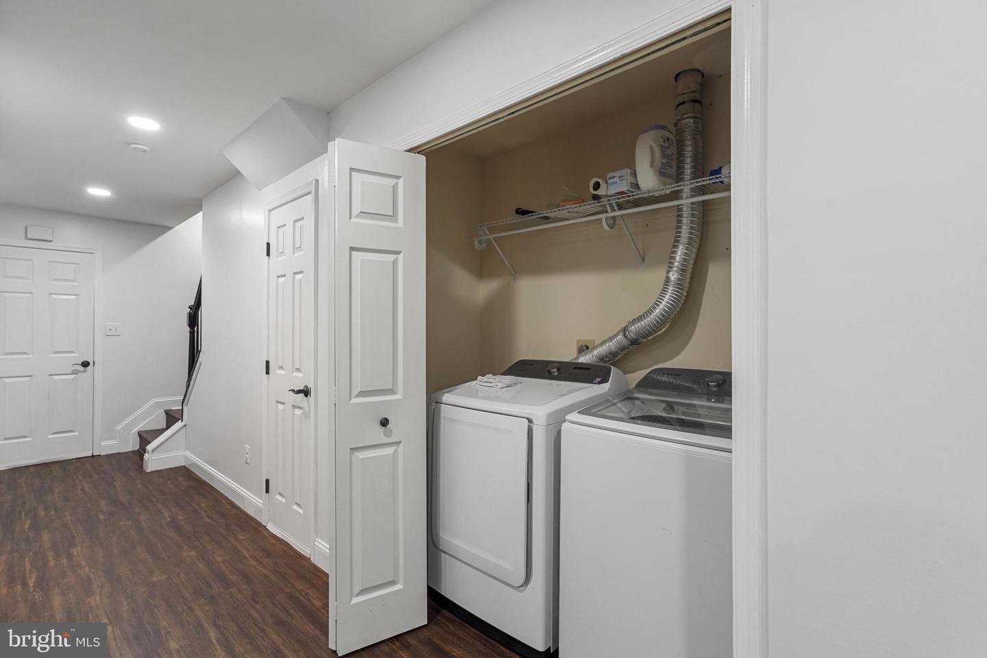 1231 QUAKER HILL DR, ALEXANDRIA, Virginia 22314, 3 Bedrooms Bedrooms, 11 Rooms Rooms,3 BathroomsBathrooms,Residential,For sale,1231 QUAKER HILL DR,VAAX2049610 MLS # VAAX2049610