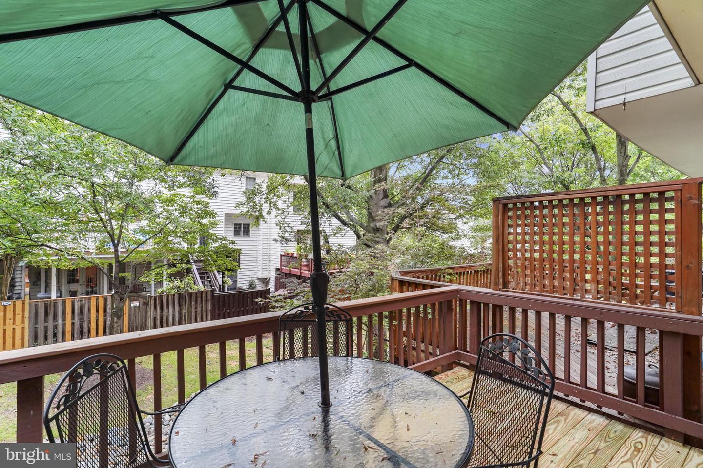 1231 QUAKER HILL DR, ALEXANDRIA, Virginia 22314, 3 Bedrooms Bedrooms, 11 Rooms Rooms,3 BathroomsBathrooms,Residential,For sale,1231 QUAKER HILL DR,VAAX2049610 MLS # VAAX2049610