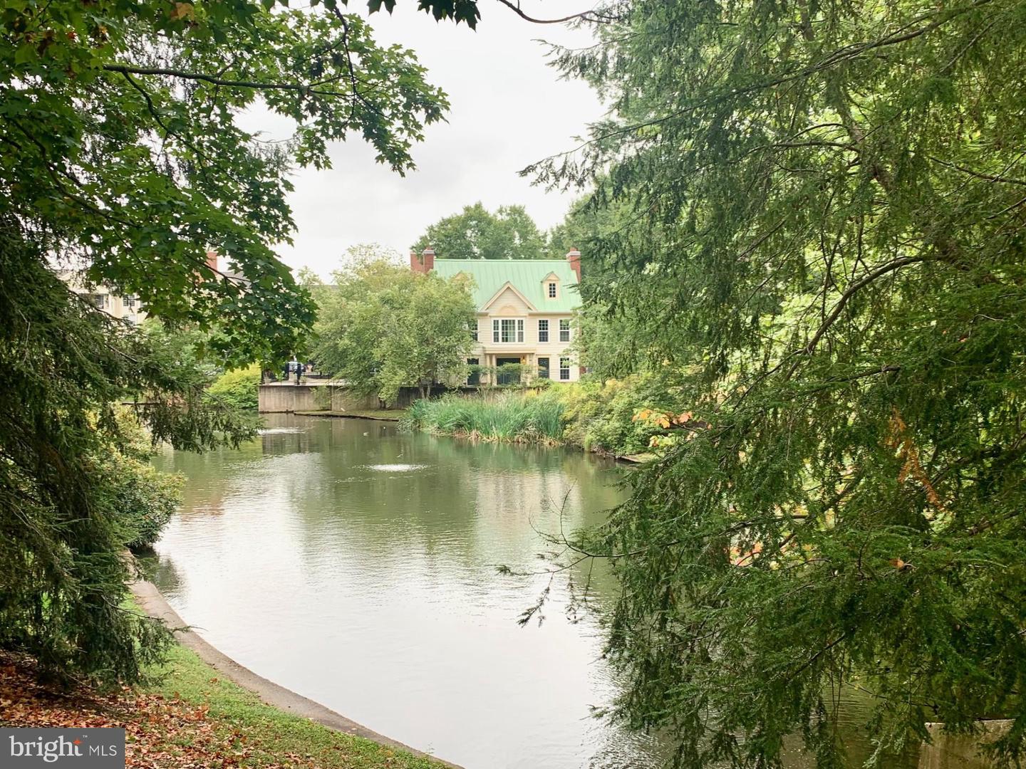 1231 QUAKER HILL DR, ALEXANDRIA, Virginia 22314, 3 Bedrooms Bedrooms, 11 Rooms Rooms,3 BathroomsBathrooms,Residential,For sale,1231 QUAKER HILL DR,VAAX2049610 MLS # VAAX2049610