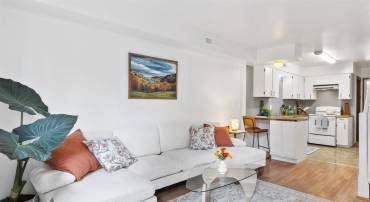 2100 JEFFERSON PARK AVE #4, CHARLOTTESVILLE, Virginia 22903, 3 Bedrooms Bedrooms, ,2 BathroomsBathrooms,Residential,For sale,2100 JEFFERSON PARK AVE #4,668923 MLS # 668923