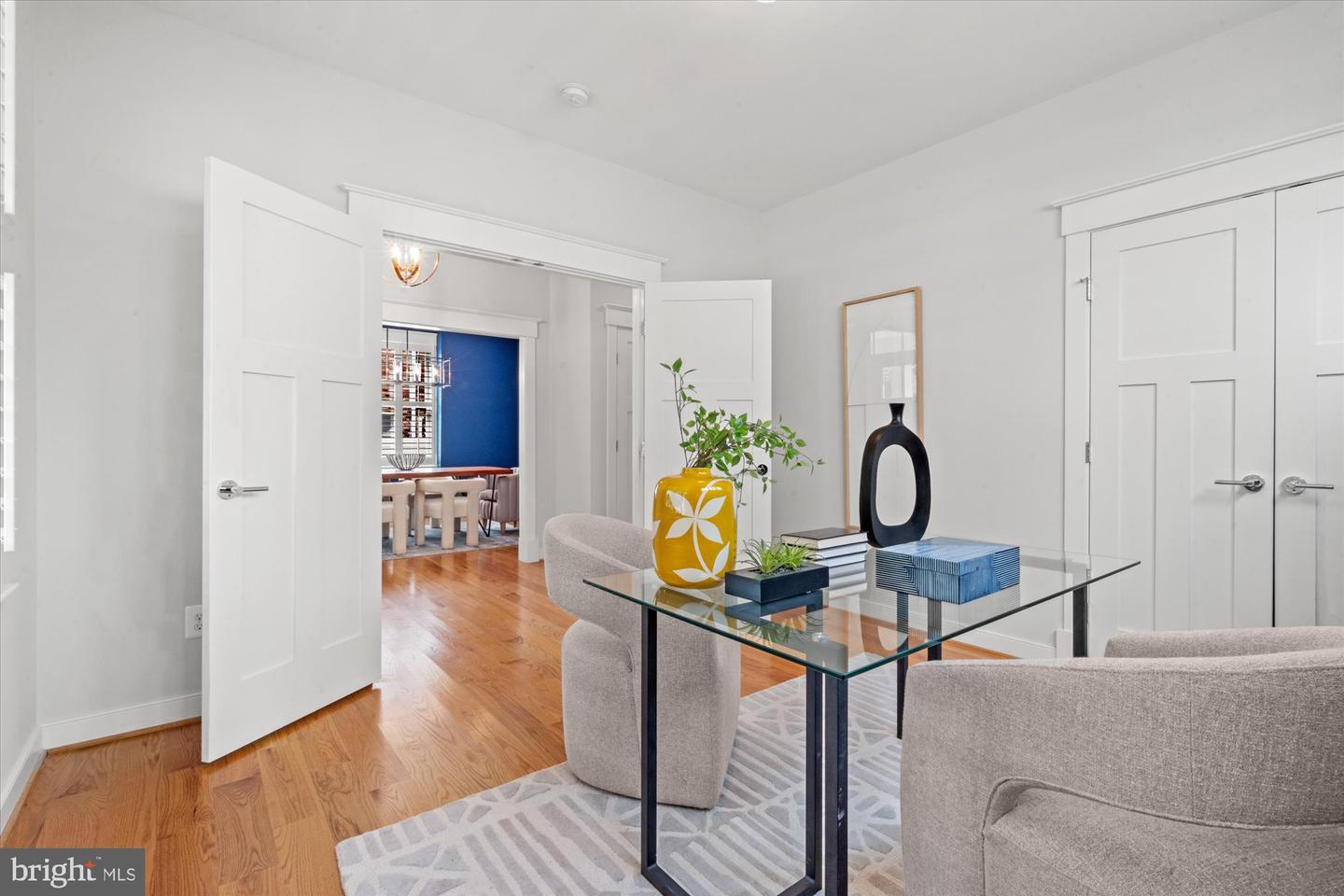 508 E CUSTIS AVE, ALEXANDRIA, Virginia 22301, 6 Bedrooms Bedrooms, ,4 BathroomsBathrooms,Residential,For sale,508 E CUSTIS AVE,VAAX2049616 MLS # VAAX2049616