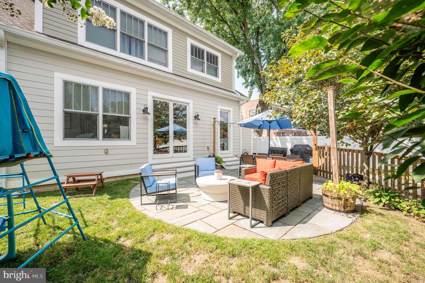 508 E CUSTIS AVE, ALEXANDRIA, Virginia 22301, 6 Bedrooms Bedrooms, ,4 BathroomsBathrooms,Residential,For sale,508 E CUSTIS AVE,VAAX2049616 MLS # VAAX2049616