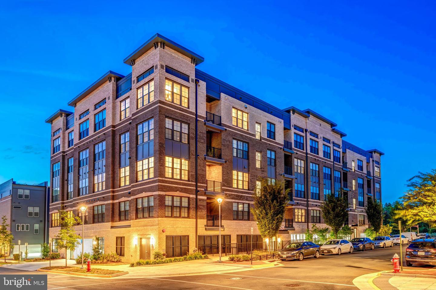 2320 FIELD POINT RD #201, HERNDON, Virginia 20171, 2 Bedrooms Bedrooms, ,2 BathroomsBathrooms,Residential,For sale,2320 FIELD POINT RD #201,VAFX2267156 MLS # VAFX2267156