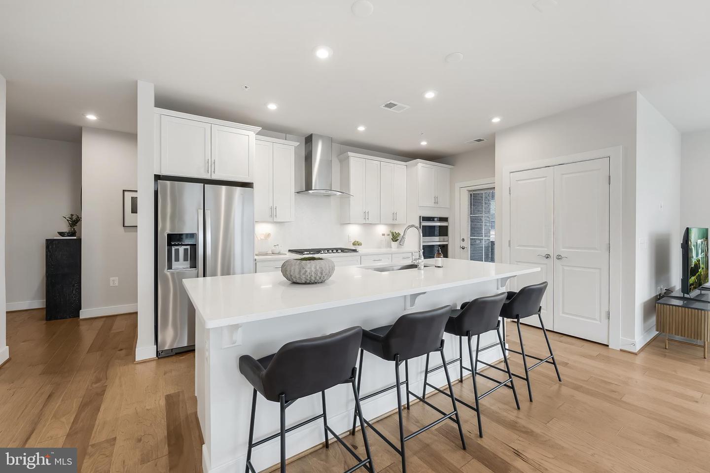 2320 FIELD POINT RD #201, HERNDON, Virginia 20171, 2 Bedrooms Bedrooms, ,2 BathroomsBathrooms,Residential,For sale,2320 FIELD POINT RD #201,VAFX2267156 MLS # VAFX2267156