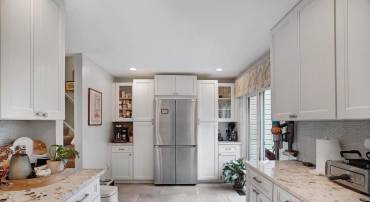 6825 SIGNATURE CIR, ALEXANDRIA, Virginia 22310, 3 Bedrooms Bedrooms, ,2 BathroomsBathrooms,Residential,For sale,6825 SIGNATURE CIR,VAFX2267160 MLS # VAFX2267160