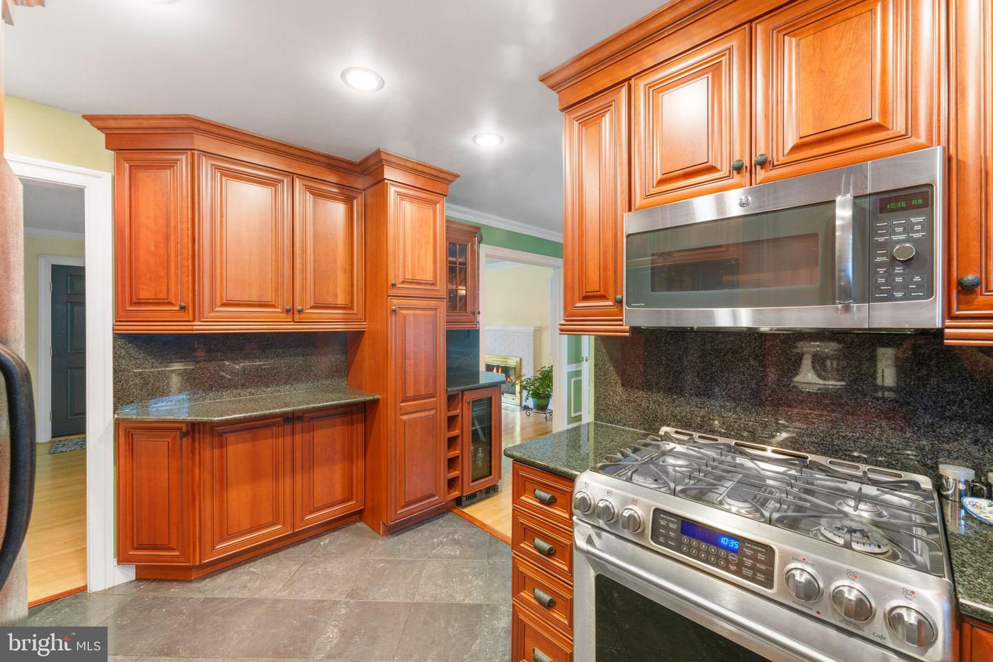 1211 WAKE FOREST DR, ALEXANDRIA, Virginia 22307, 4 Bedrooms Bedrooms, ,3 BathroomsBathrooms,Residential,For sale,1211 WAKE FOREST DR,VAFX2267178 MLS # VAFX2267178