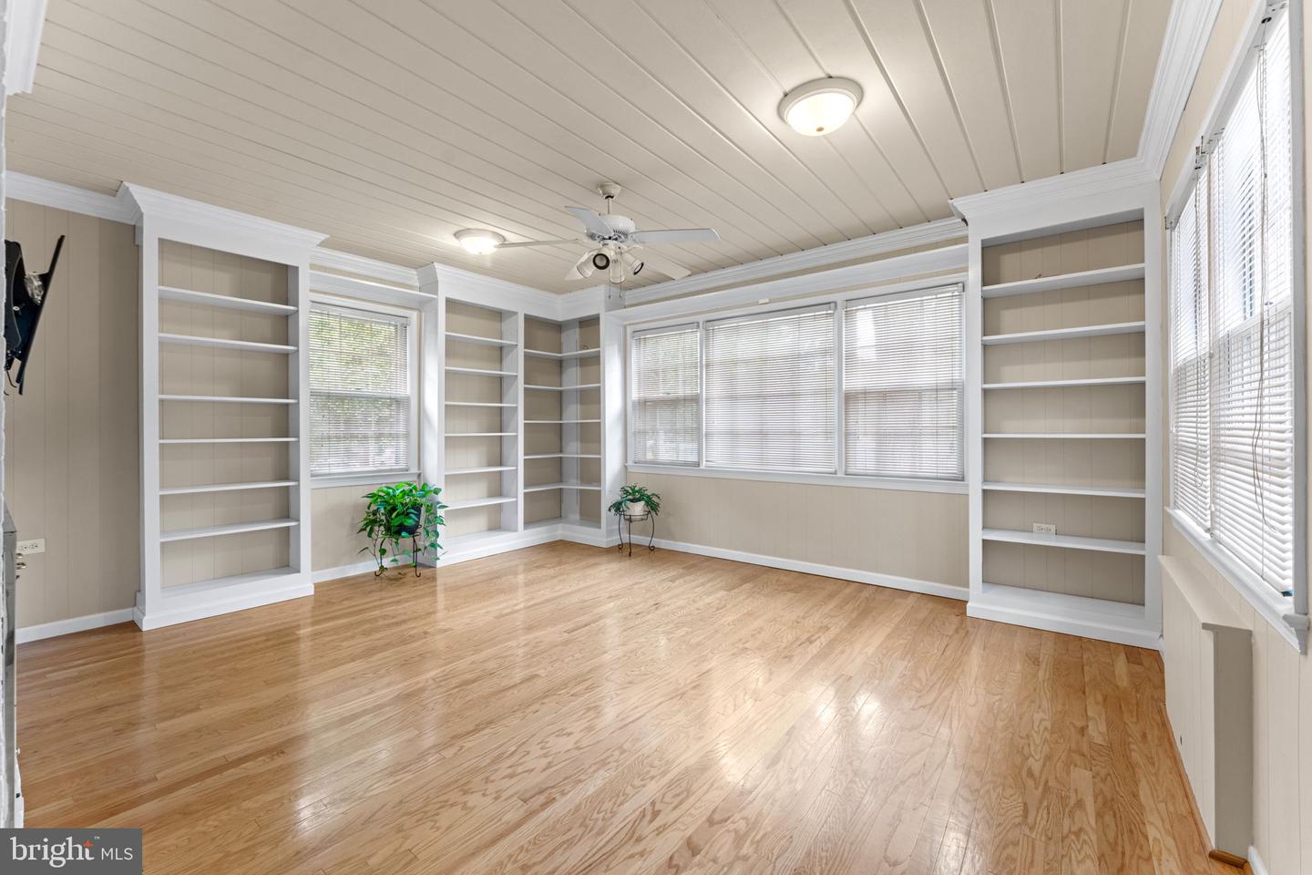 1211 WAKE FOREST DR, ALEXANDRIA, Virginia 22307, 4 Bedrooms Bedrooms, ,3 BathroomsBathrooms,Residential,For sale,1211 WAKE FOREST DR,VAFX2267178 MLS # VAFX2267178