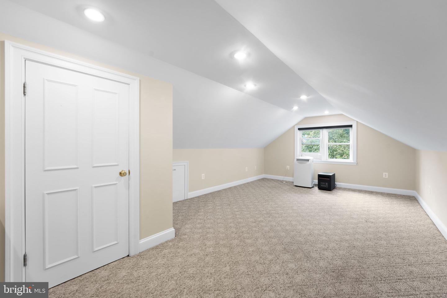 1211 WAKE FOREST DR, ALEXANDRIA, Virginia 22307, 4 Bedrooms Bedrooms, ,3 BathroomsBathrooms,Residential,For sale,1211 WAKE FOREST DR,VAFX2267178 MLS # VAFX2267178