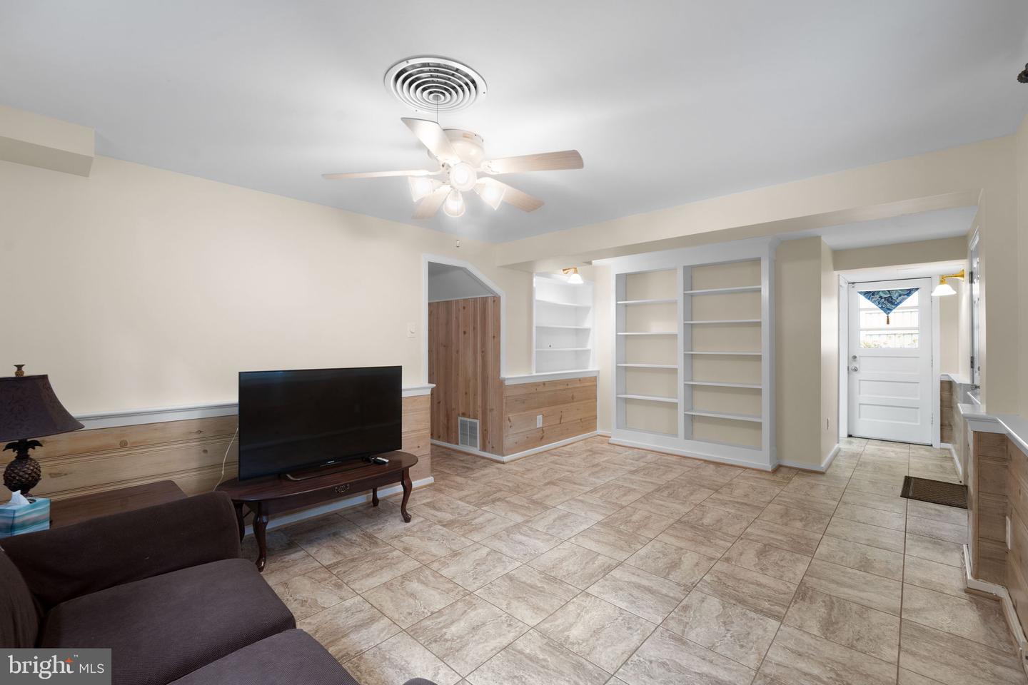 1211 WAKE FOREST DR, ALEXANDRIA, Virginia 22307, 4 Bedrooms Bedrooms, ,3 BathroomsBathrooms,Residential,For sale,1211 WAKE FOREST DR,VAFX2267178 MLS # VAFX2267178