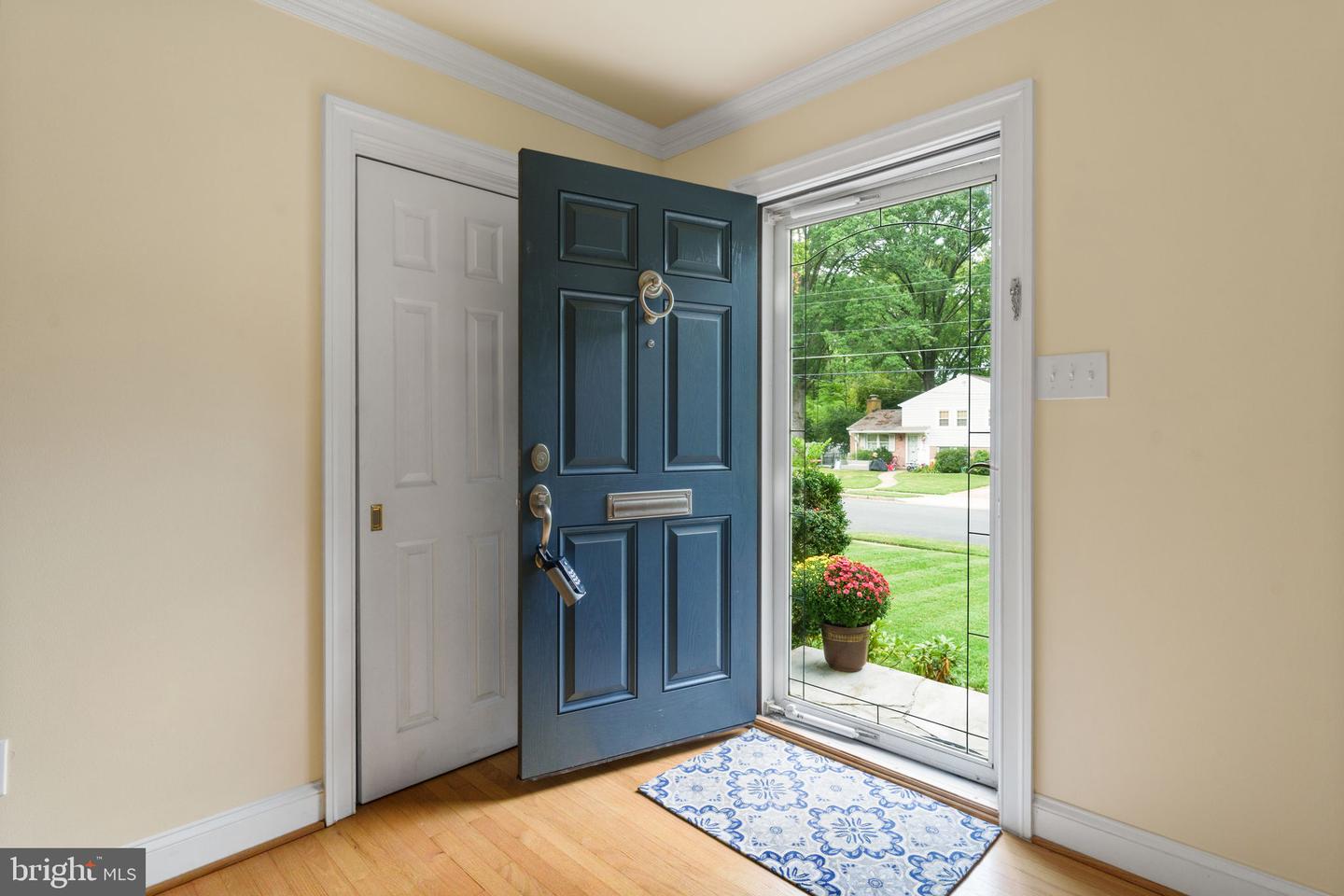 1211 WAKE FOREST DR, ALEXANDRIA, Virginia 22307, 4 Bedrooms Bedrooms, ,3 BathroomsBathrooms,Residential,For sale,1211 WAKE FOREST DR,VAFX2267178 MLS # VAFX2267178