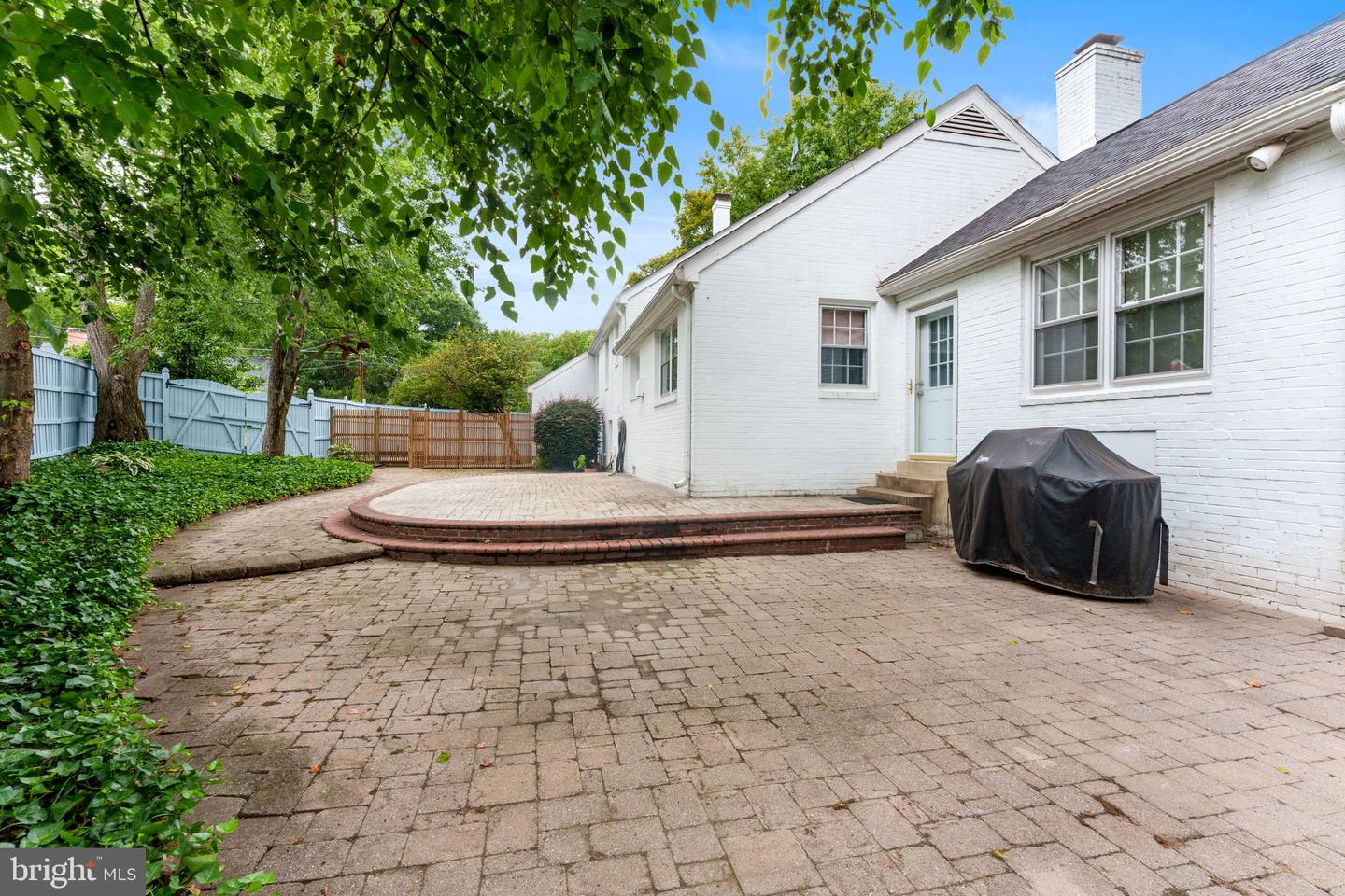 1211 WAKE FOREST DR, ALEXANDRIA, Virginia 22307, 4 Bedrooms Bedrooms, ,3 BathroomsBathrooms,Residential,For sale,1211 WAKE FOREST DR,VAFX2267178 MLS # VAFX2267178