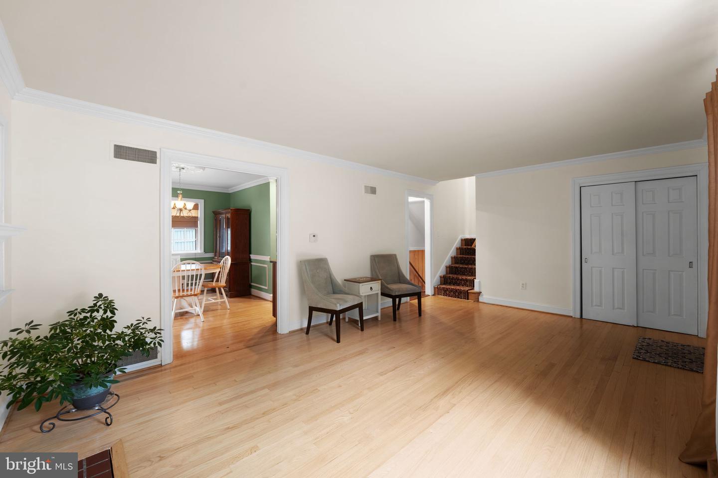 1211 WAKE FOREST DR, ALEXANDRIA, Virginia 22307, 4 Bedrooms Bedrooms, ,3 BathroomsBathrooms,Residential,For sale,1211 WAKE FOREST DR,VAFX2267178 MLS # VAFX2267178