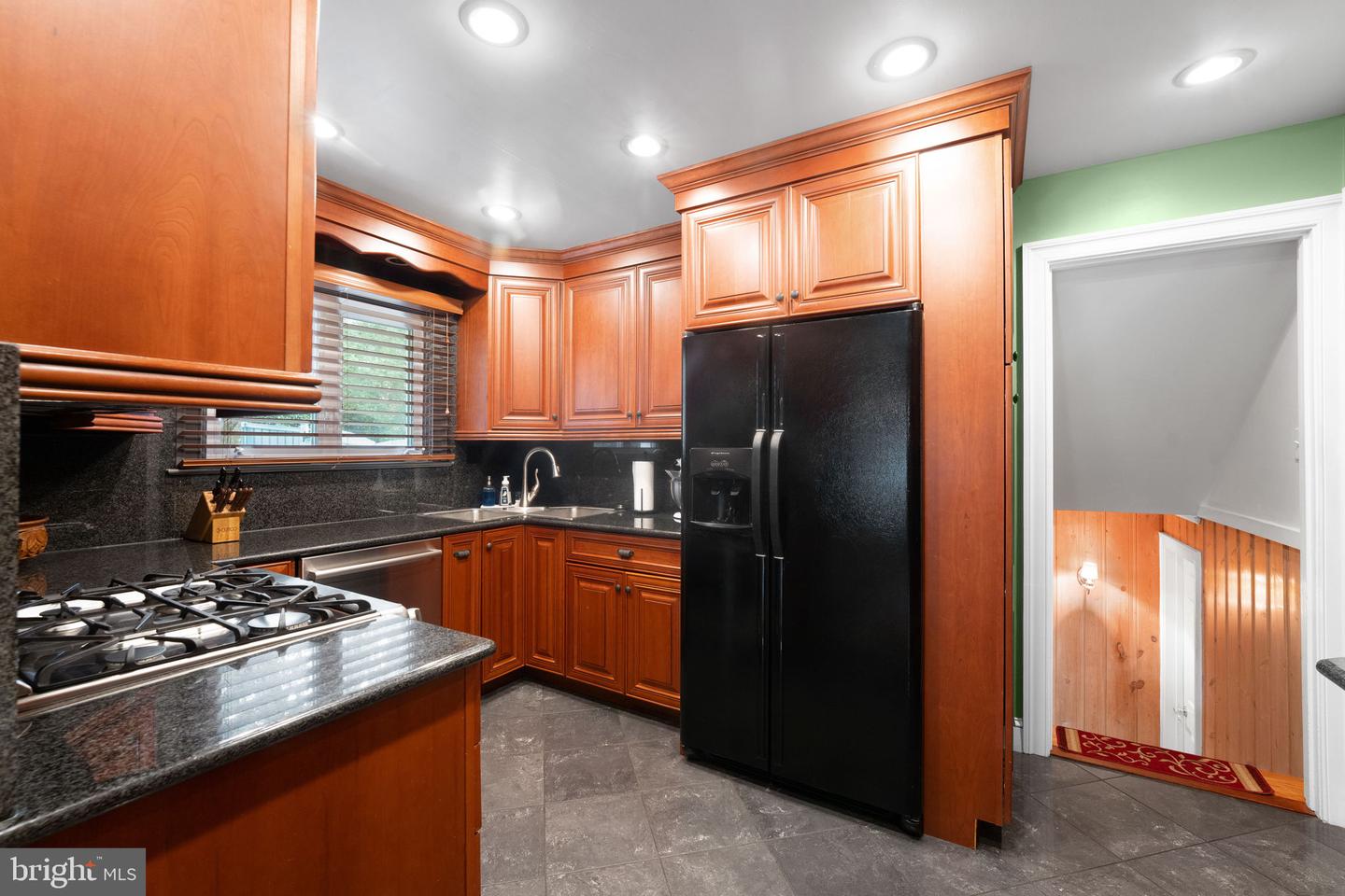 1211 WAKE FOREST DR, ALEXANDRIA, Virginia 22307, 4 Bedrooms Bedrooms, ,3 BathroomsBathrooms,Residential,For sale,1211 WAKE FOREST DR,VAFX2267178 MLS # VAFX2267178