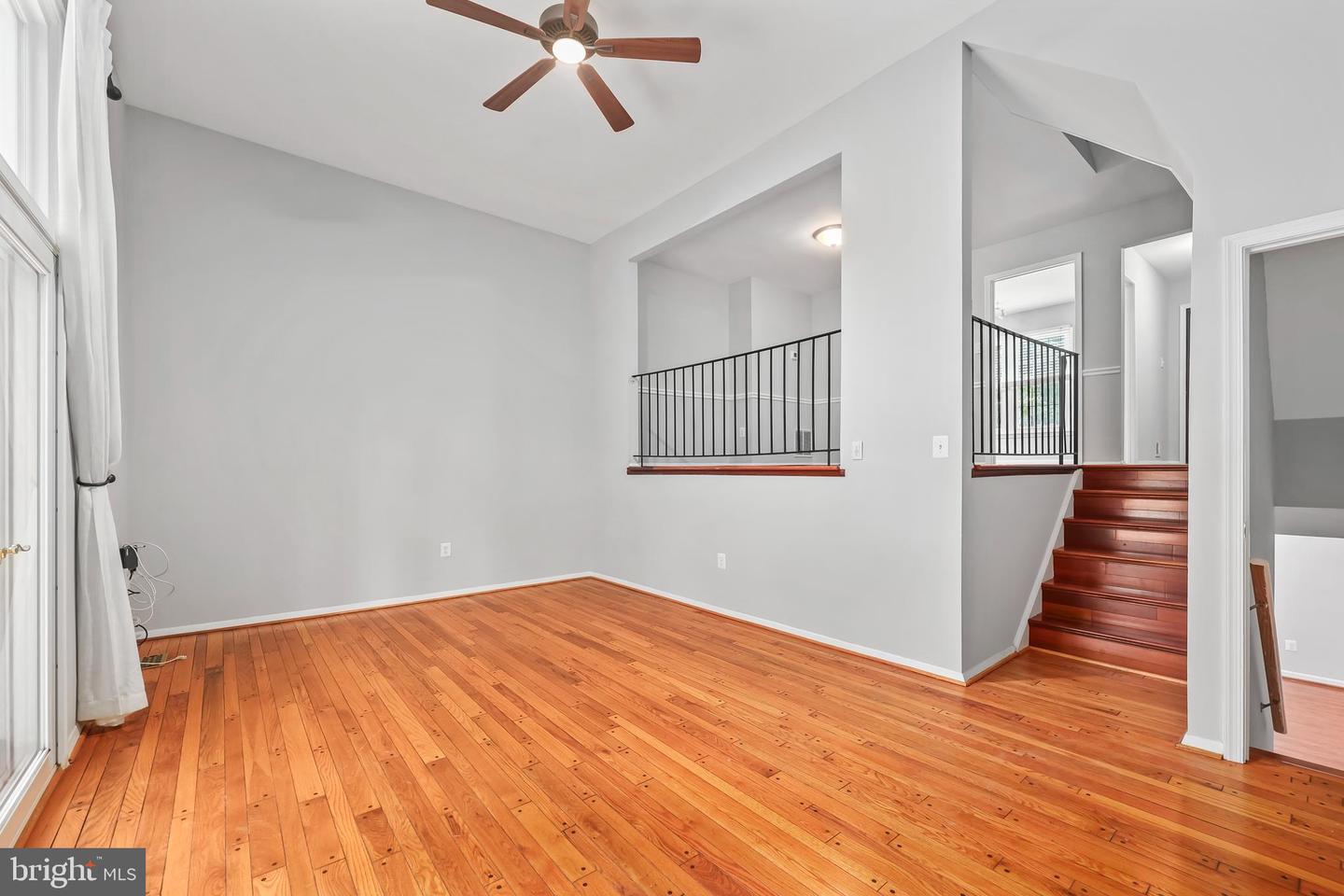 2300 HORSEFERRY CT, RESTON, Virginia 20191, 3 Bedrooms Bedrooms, ,2 BathroomsBathrooms,Residential,For sale,2300 HORSEFERRY CT,VAFX2267270 MLS # VAFX2267270