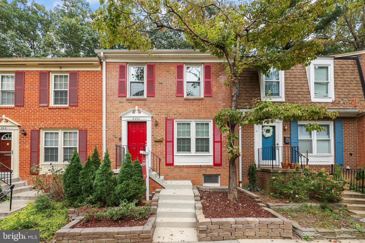 2300 HORSEFERRY CT, RESTON, Virginia 20191, 3 Bedrooms Bedrooms, ,2 BathroomsBathrooms,Residential,For sale,2300 HORSEFERRY CT,VAFX2267270 MLS # VAFX2267270