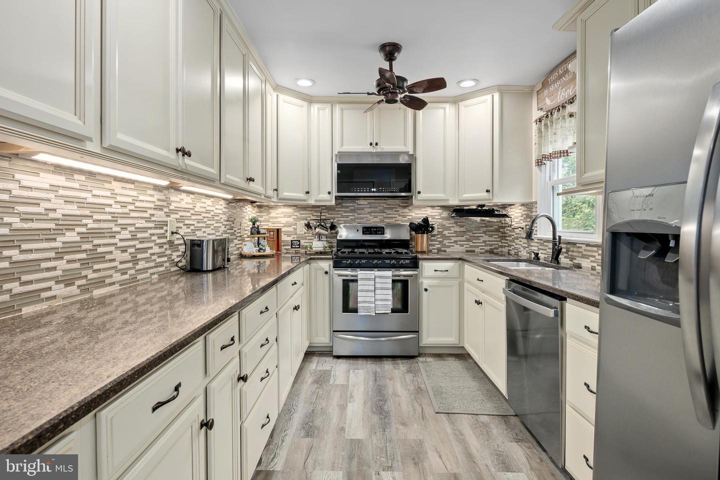 3951 DOMINION DR, DUMFRIES, Virginia 22026, 4 Bedrooms Bedrooms, ,3 BathroomsBathrooms,Residential,For sale,3951 DOMINION DR,VAPW2103968 MLS # VAPW2103968