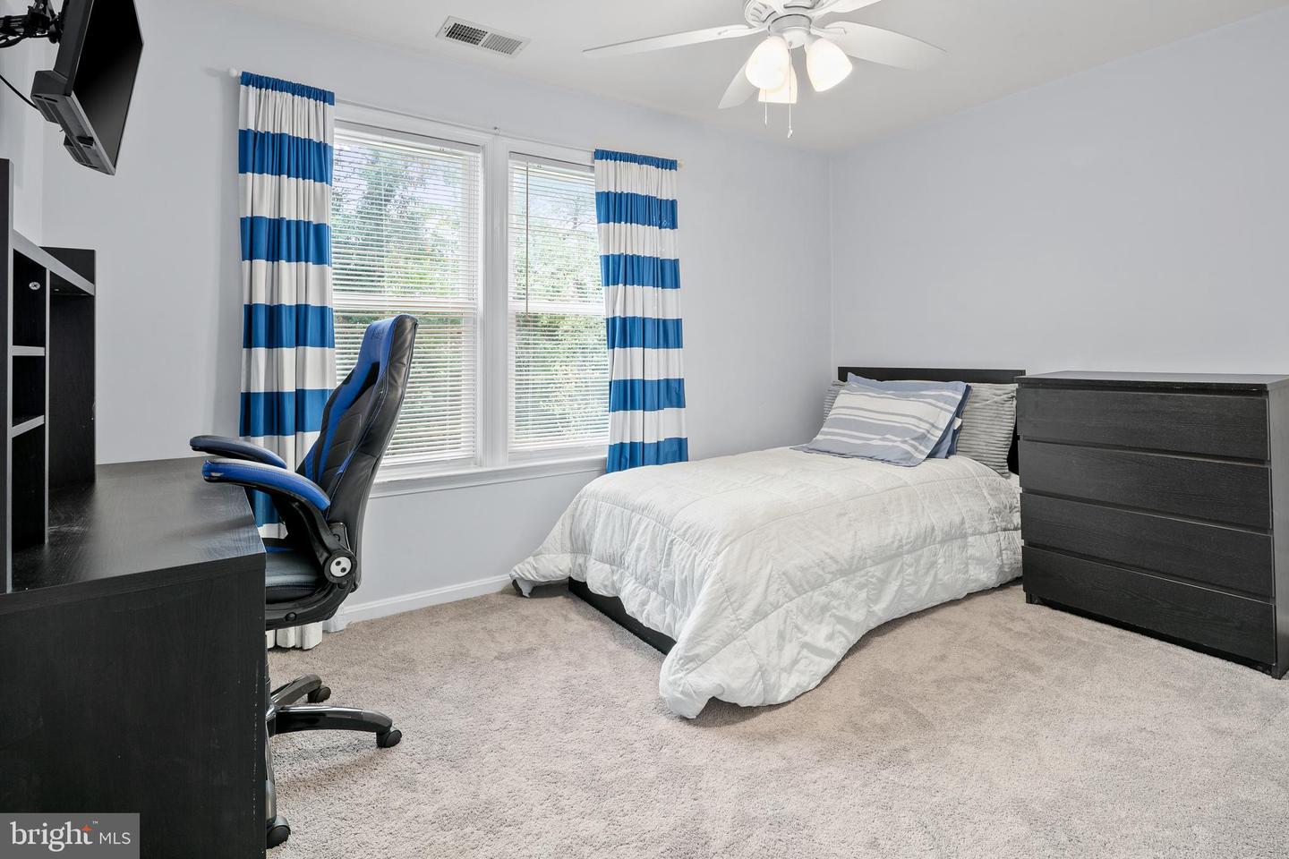 3951 DOMINION DR, DUMFRIES, Virginia 22026, 4 Bedrooms Bedrooms, ,3 BathroomsBathrooms,Residential,For sale,3951 DOMINION DR,VAPW2103968 MLS # VAPW2103968