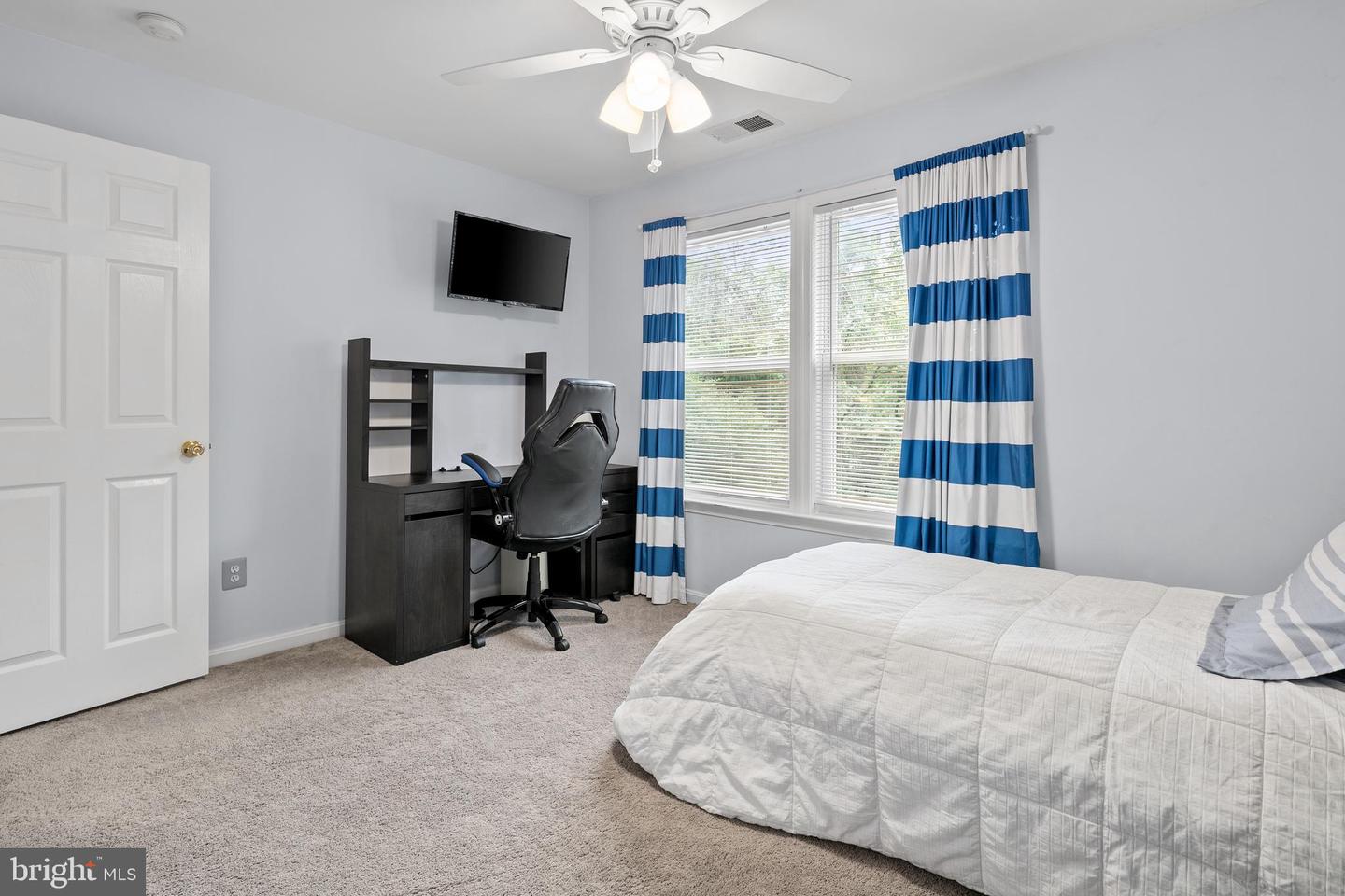3951 DOMINION DR, DUMFRIES, Virginia 22026, 4 Bedrooms Bedrooms, ,3 BathroomsBathrooms,Residential,For sale,3951 DOMINION DR,VAPW2103968 MLS # VAPW2103968