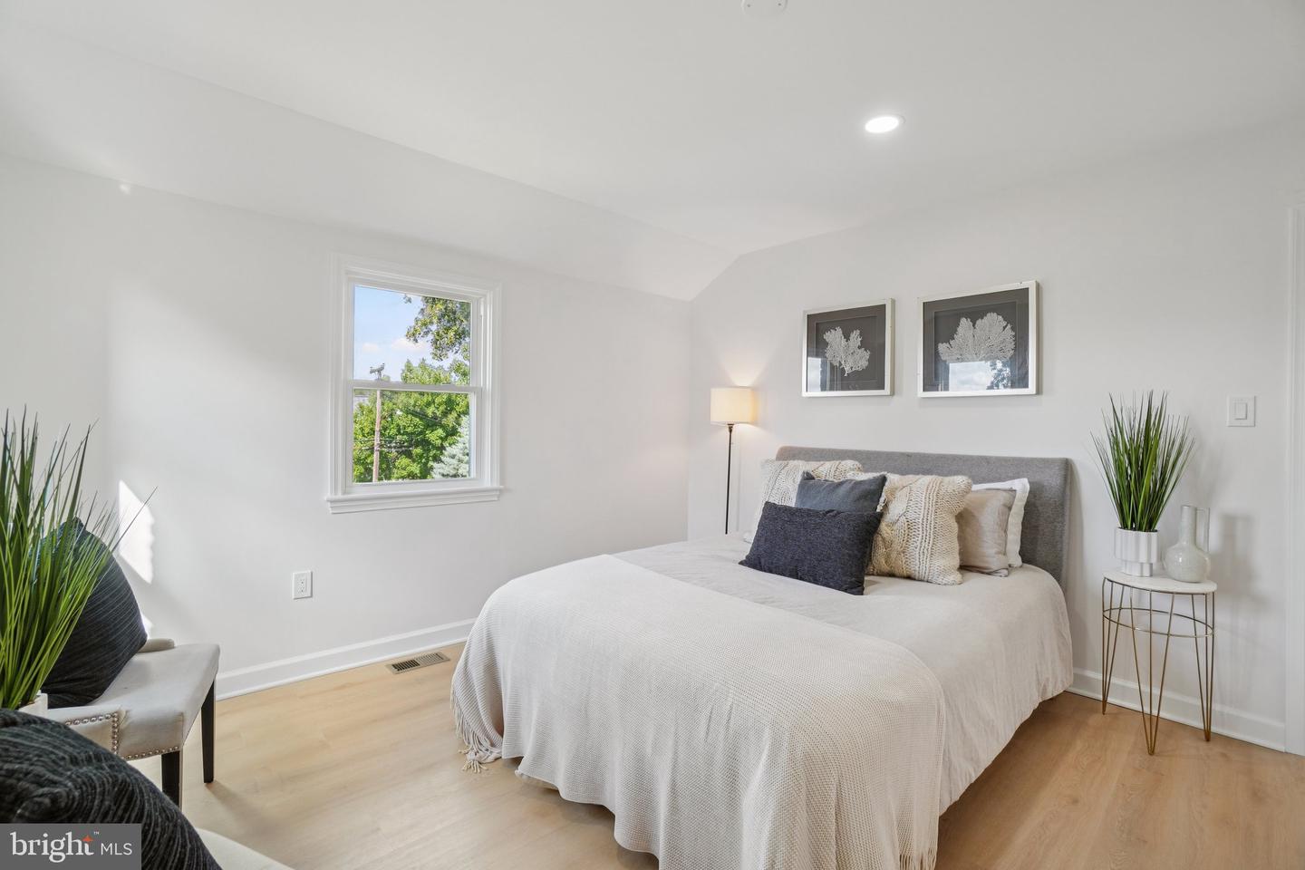 1794 41ST PL SE, WASHINGTON, District Of Columbia 20020, 3 Bedrooms Bedrooms, ,2 BathroomsBathrooms,Residential,For sale,1794 41ST PL SE,DCDC2222568 MLS # DCDC2222568