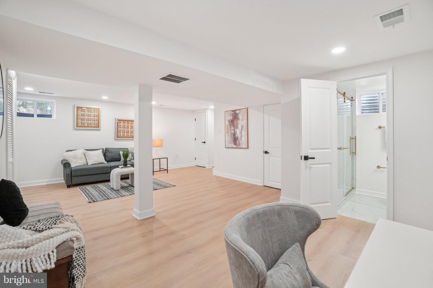 1794 41ST PL SE, WASHINGTON, District Of Columbia 20020, 3 Bedrooms Bedrooms, ,2 BathroomsBathrooms,Residential,For sale,1794 41ST PL SE,DCDC2222568 MLS # DCDC2222568