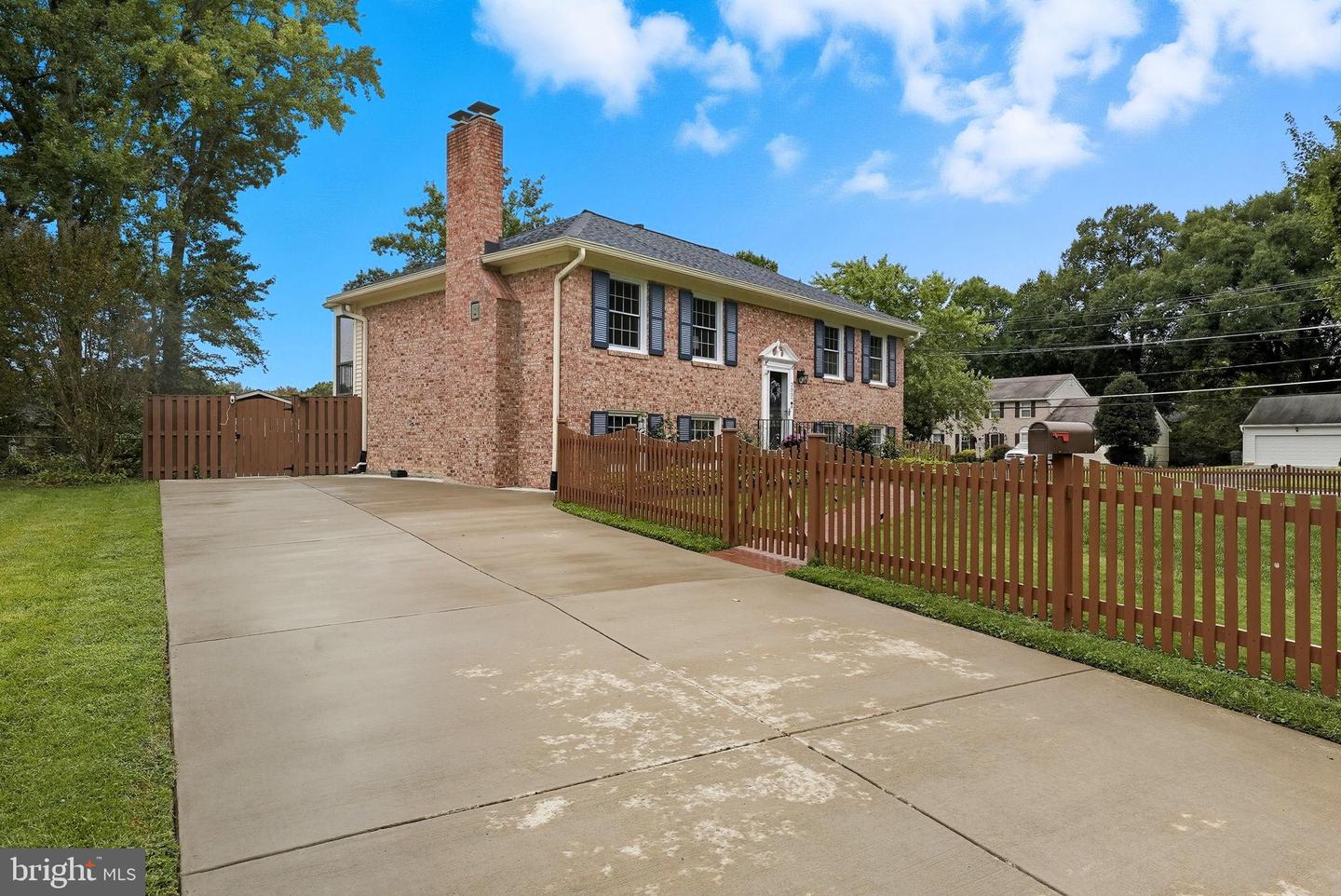 2007 COOL SPRING DR, ALEXANDRIA, Virginia 22308, 4 Bedrooms Bedrooms, ,2 BathroomsBathrooms,Residential,For sale,2007 COOL SPRING DR,VAFX2267516 MLS # VAFX2267516