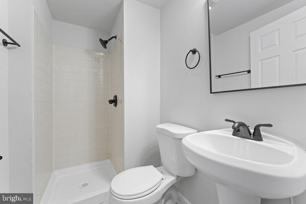 14341 PARK CT N, WOODBRIDGE, Virginia 22193, 4 Bedrooms Bedrooms, ,1 BathroomBathrooms,Residential,For sale,14341 PARK CT N,VAPW2104124 MLS # VAPW2104124 14341 PARK CT N, WOODBRIDGE, Virginia 22193, 4 Bedrooms Bedrooms, ,1 BathroomBathrooms,Residential,For sale,14341 PARK CT N,VAPW2104124 MLS # VAPW2104124